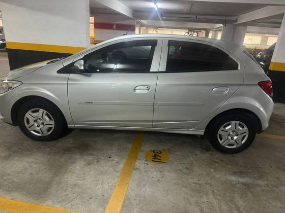 CHEVROLET ONIX 1.0 MPFI LT 8V FLEX 4P MANUAL